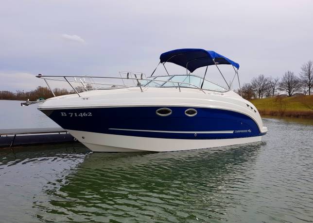 Chaparral 250 signature lesboot van Start2Boat